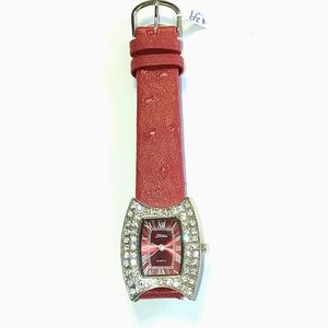 ✨-50%✨ Red & silver crystal fashion watch NWT